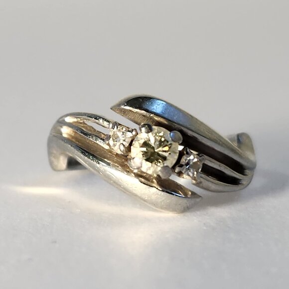 White Gold 18K Solid Natural 3 Diamond .45cts Ring Sz 5 4.28g VTG - Picture 3 of 14